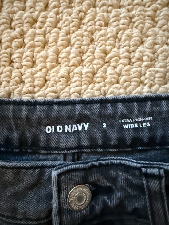 Old Navy Extra High-Rise Wide Leg Jeans in Washed Black - Picture 3 of 3